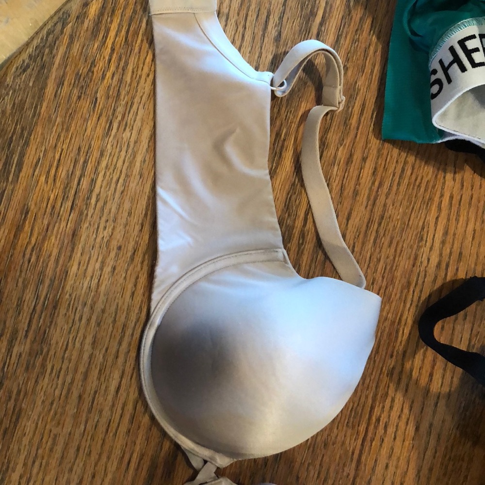 Bra - Picture 2 of 4